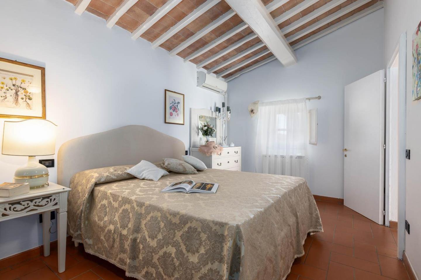Relais Antico Borgo San Lorenzo Poggibonsi Exterior photo